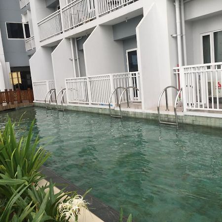 Breeze Residences Condotel Pasay Esterno foto