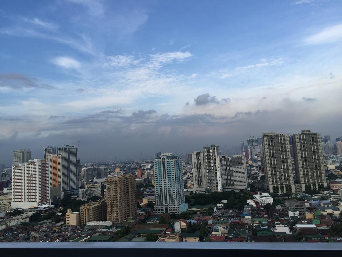 Breeze Residences Condotel Pasay Esterno foto