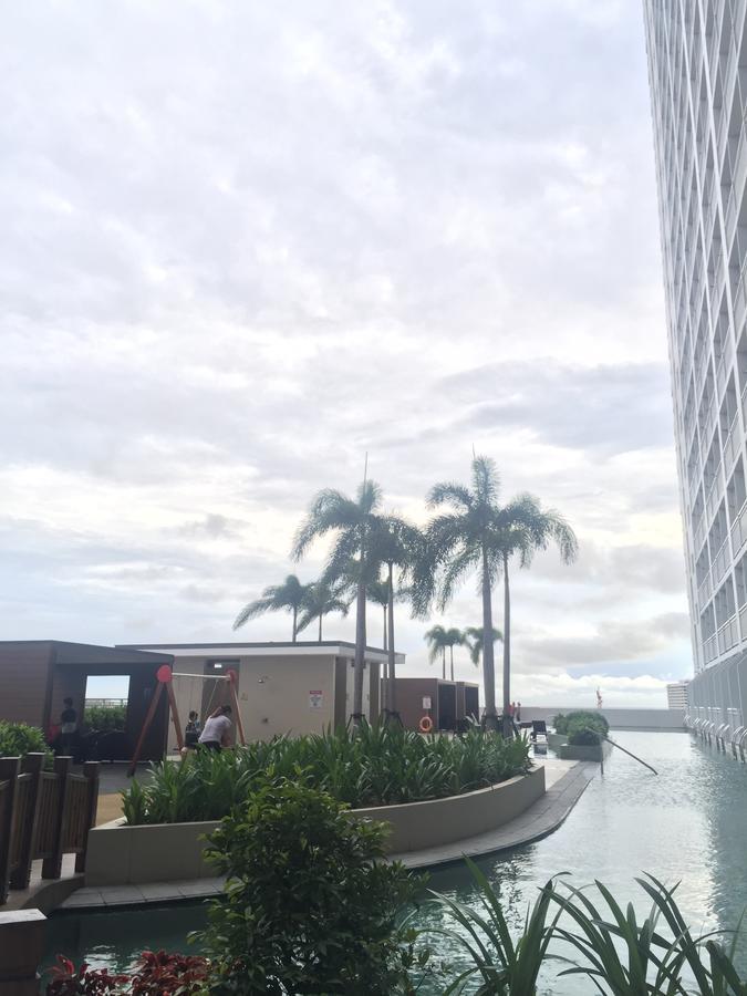 Breeze Residences Condotel Pasay Esterno foto