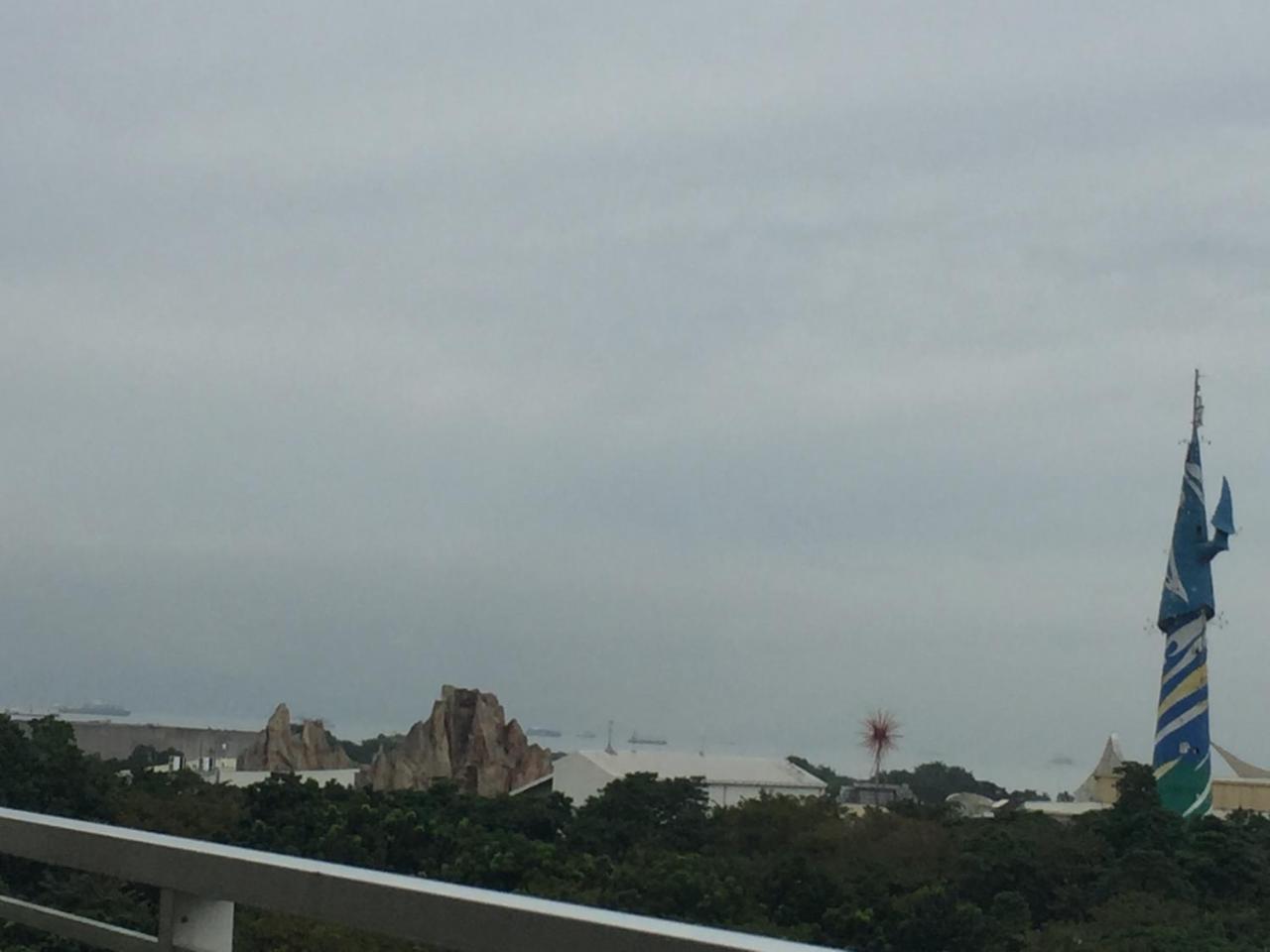 Breeze Residences Condotel Pasay Esterno foto